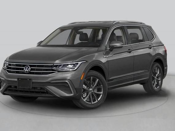VOLKSWAGEN TIGUAN 4MOTION 2022 3VV4B7AX3NM037789 image